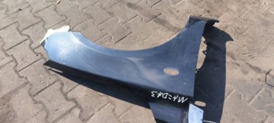 Крило правий перед mazda 3 фото №1