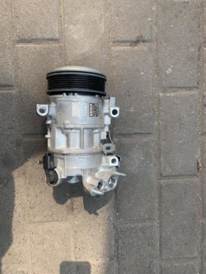 Насос компрессор кондиционера peugeot 9810349980 фото №1