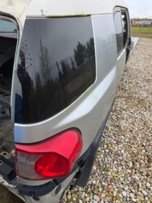 Toyota fj cruiser стекло задняя задняя правая крыла кузовная пассажира фото №1