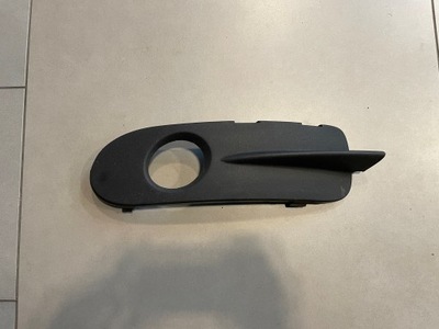 Volvo c70 ii заглушка бампера права 09466546 фото №1