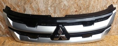 Решітка радіатора решітка радіатора mitsubishi outlander 3 iii фото №1