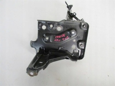 Основание под аккумулятор toyota yaris 2 1.0 b фото №1