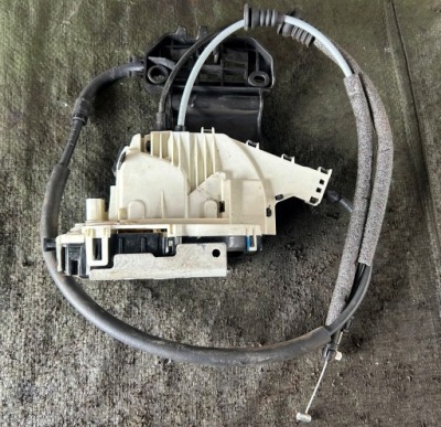 Jeep cherokee замок двері правий задня фото №1