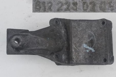 Кронштейн двигателя mercedes ml 163 w163 6122230204 фото №1