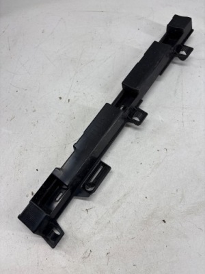 Bmw 2 f22 f23 2018 направляющая накладки порога фото №1