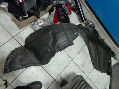 Mazda 3 2003-2009 подкрылок правое перед оригинал фото №1