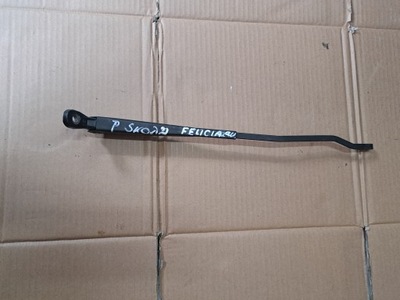 Skoda felicia рычаг дворники правый перед фото №1