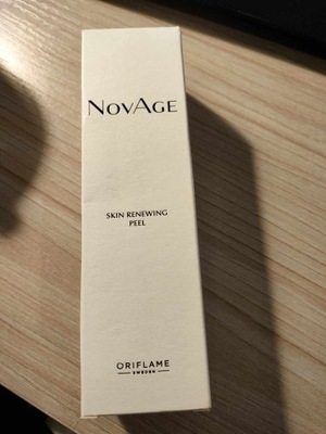 ORIFLAME Odnawiający peeling NovAge