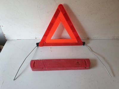 Треугольник предупредительный peugeot 307 фото №1