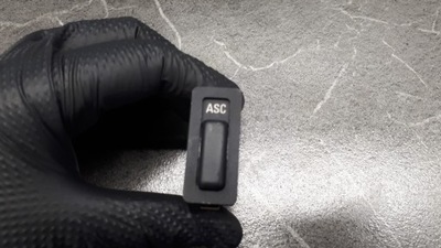 Bmw 3 e36 bmw z3 кнопка з штекер контролю тяги asc 1390806 фото №1