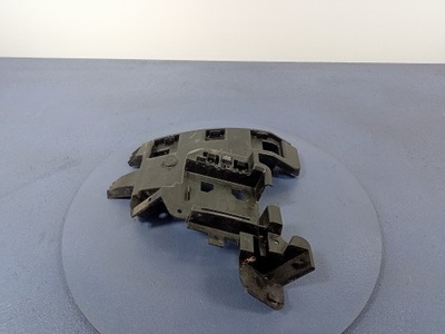 Volvo s60 ii напрямна бампера правий задня 31323838 фото №1