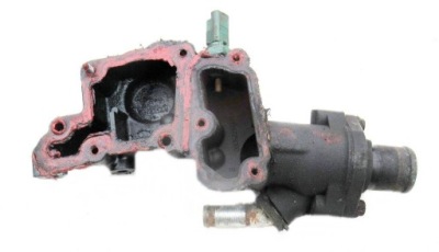 Citroen peugeot 1.4 1.1 8v - корпус термостата 9654775080 фото №1