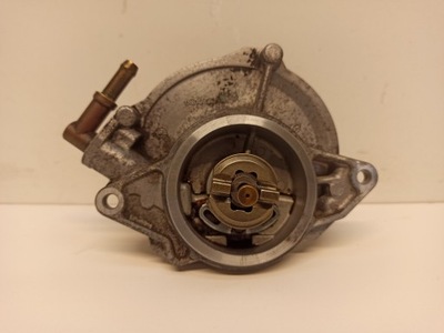 Насос вакуум audi a4 b8 057145100af фото №1