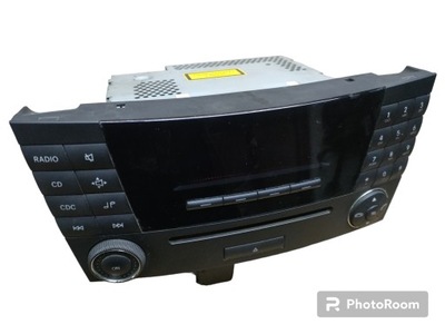 Mercedes w211 радио 2118701289 оригинал фото №1