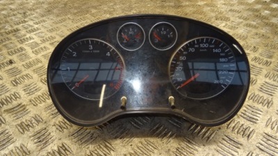 Счетчик приборы audi оригинальный номер 8p0920900p фото №1