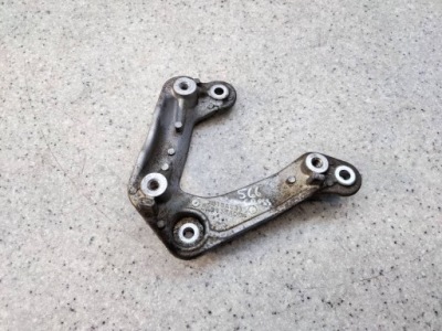 Кронштейн кронштейн кронштейн компрессора кондиционера mitsubishi eclipse cross фото №1