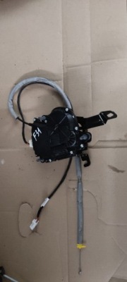 Bmw f31 доводчик крышки фото №1