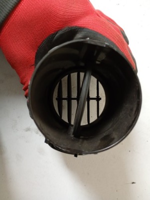 Alfa romeo 147 решітка обдув бічна кругла фото №1