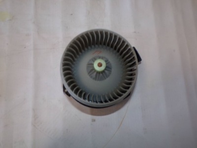 Вентилятор воздуходувка toyota yaris ii av272700-0311 фото №1