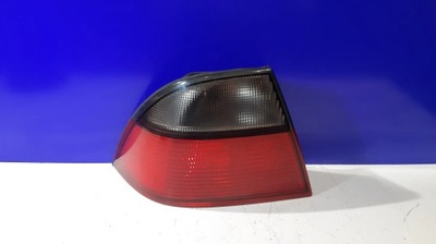 SAAB 9-5 1999 IZQUIERDA LADO FAROS PARTE TRASERA  