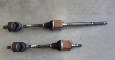 Volvo xc40 lift приводной вал левый перед 32339567 фото №1