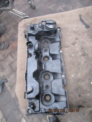 Кришка клапанів audi 2,0 tdi 03l103469s фото №1