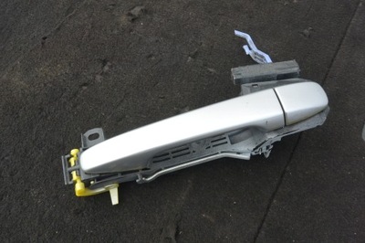 Ручка дверь левый задняя toyota prius plus + фото №1