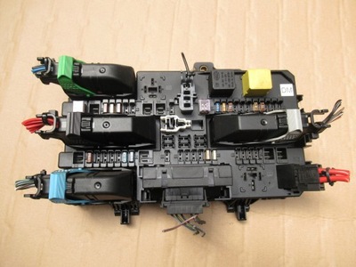 Opel astra h 1.6 105 km коробка модуль bsi 13181276 фото №1