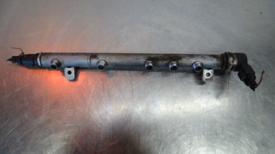 Молдинг впрыскная mercedes w245 b200 фото №1