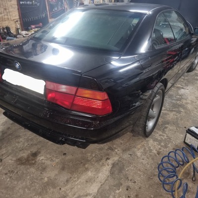 Кришка заливної пального bmw 8 e31 840 850 фото №1