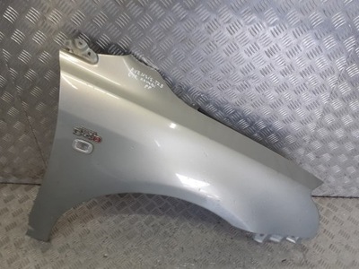 Крила правий toyota avensis t25 6t1 фото №1