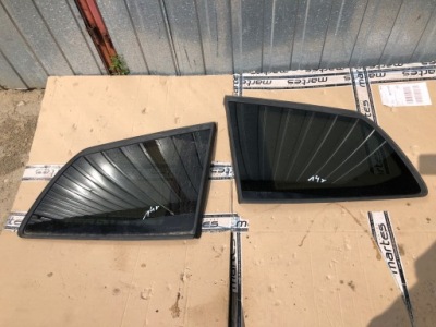 Скло кузовна права c4 grand picasso 2 ii фото №1