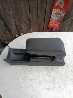 Подлокотник audi a4 b5 фото №1