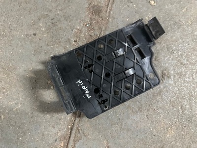 Skoda rapid 5j toledo iv кронштейн компьютер фото №1