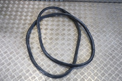 Прокладка кришки багажника audi tt 8s 8s8827705 фото №1