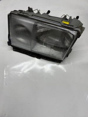 Mercedes e w124 фара лівий фото №1