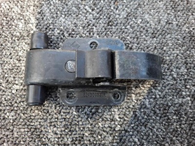 Ограничитель дверь задних master iii,iv 824300321 фото №1