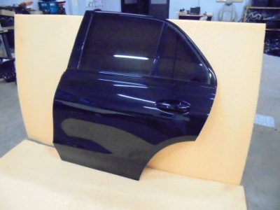 Mercedes gle w167 двері задні праве повний фото №1