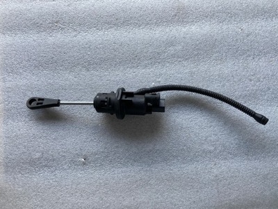 Циліндр зчеплення помпа зчеплення a4 b8 8k1721401a фото №1