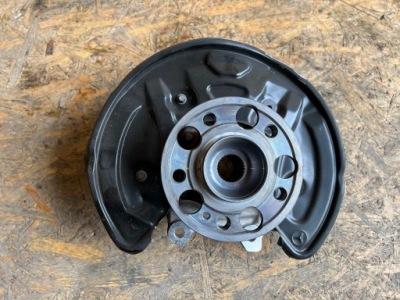 Поворотный кулак левый задняя mercedes w213 a2055467380 фото №1