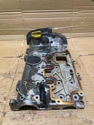 Renault scenic 2 - крышка клапанов фото №1