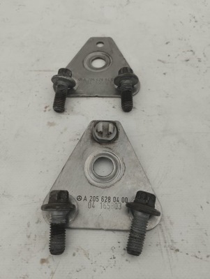 Mercedes w205 кронштейн рулевой рейки фото №1