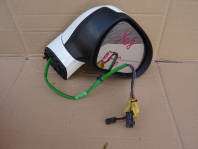 Peugeot 308 зеркало правое 2+6 фото №1