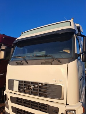 Капот передня перед решітка радіатора volvo fh 12 13 фото №1
