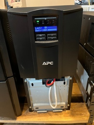 Zasilacz UPS APC SMT2200I 4x 17AH LCD