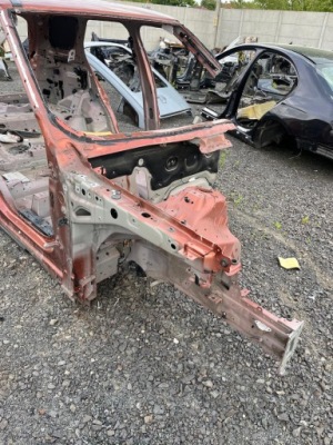 Discovery v l462 чверть передня права 1bl namib orange 2021r фото №1