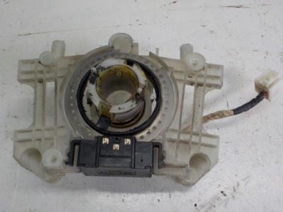 Mazda 6 датчик kąta поворота фото №1