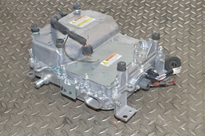 Mitsubishi outlander 2.0 phev 2015 rhd инвертор аккумулятор фото №1