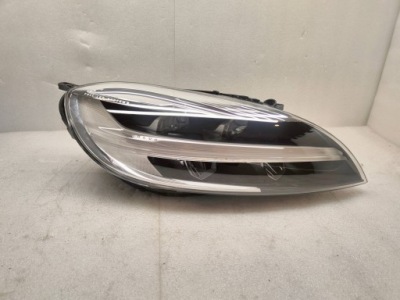 Volvo v40 mid led перед сторона правая 32228484 фото №1