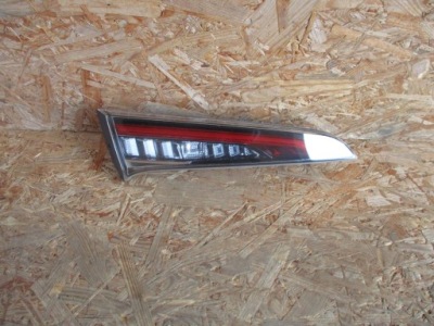 Toyota corolla e210 e21 лампи задній кришки багажника 8a02glw5b фото №1